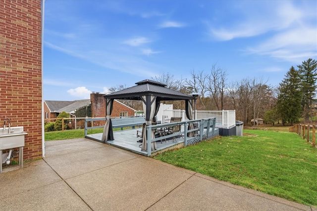 2104 Forge Dr., Hopewell Twp, PA 15001