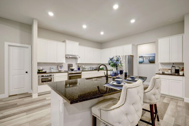 40724 Lost San Saba Lane, Montgomery, TX 77316