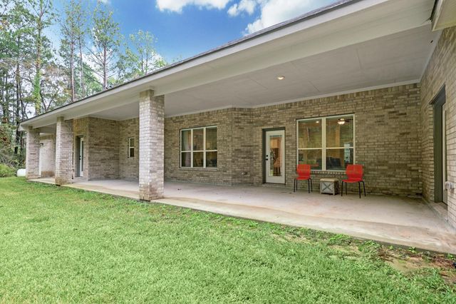 40724 Lost San Saba Lane, Montgomery, TX 77316