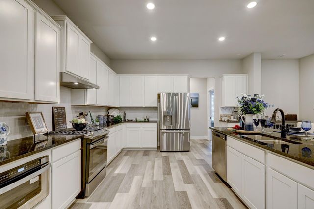 40724 Lost San Saba Lane, Montgomery, TX 77316