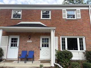 2156 Rugen Road A, Glenview, IL 60026