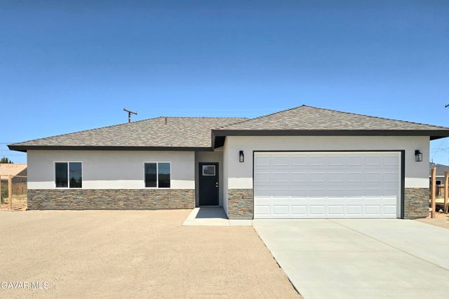 8184 Kalmia Avenue, California City, CA 93505
