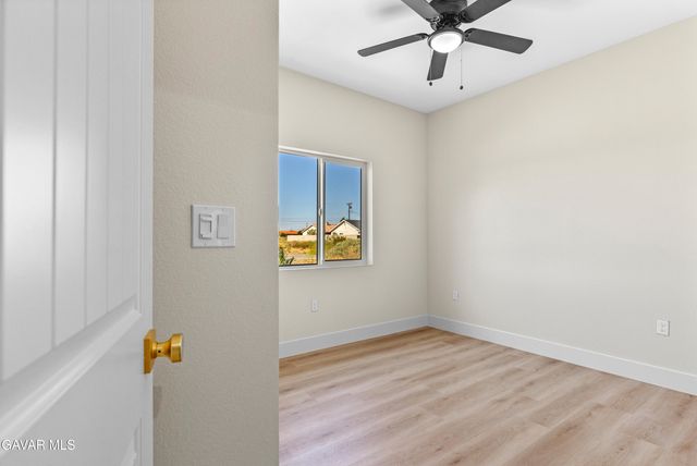 8184 Kalmia Avenue, California City, CA 93505