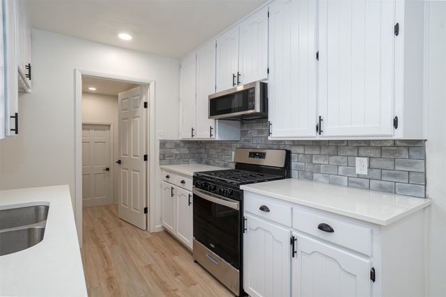 1200 Ravenwood Drive, Arlington, TX 76013