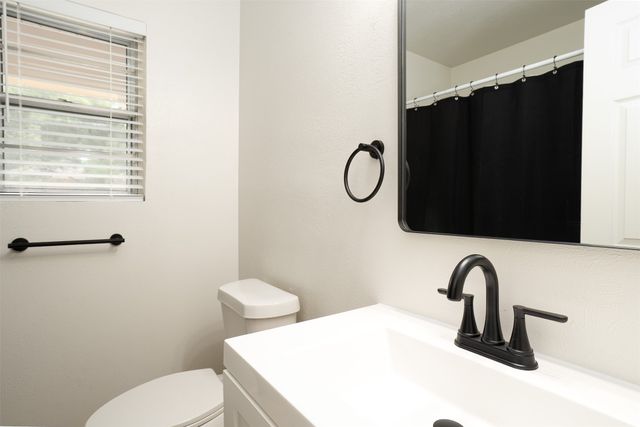 1200 Ravenwood Drive, Arlington, TX 76013