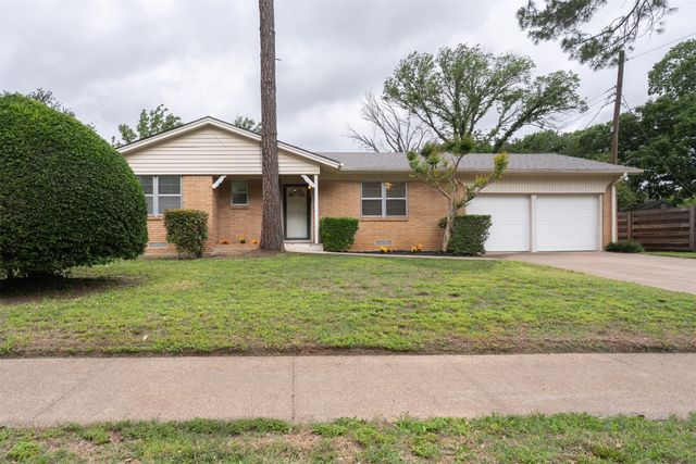 1200 Ravenwood Drive, Arlington, TX 76013