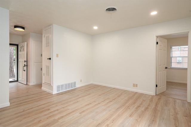 1200 Ravenwood Drive, Arlington, TX 76013