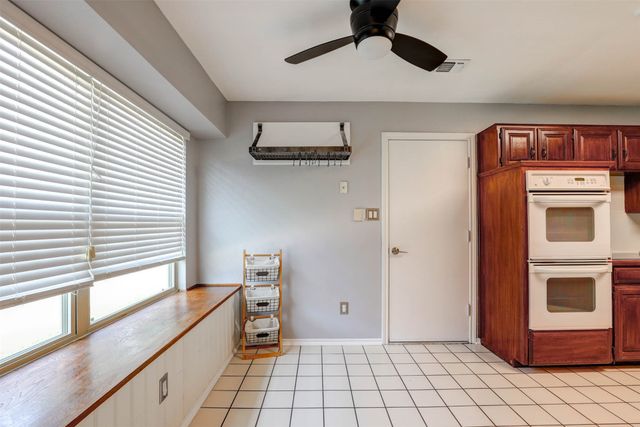 2308 Farrington Lane, Hurst, TX 76054