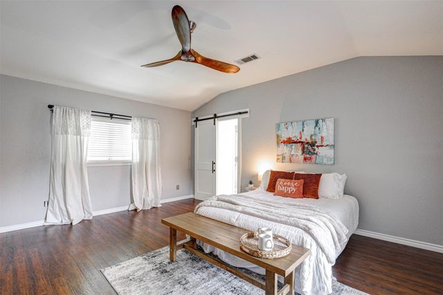 2308 Farrington Lane, Hurst, TX 76054