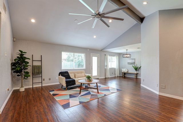 2308 Farrington Lane, Hurst, TX 76054