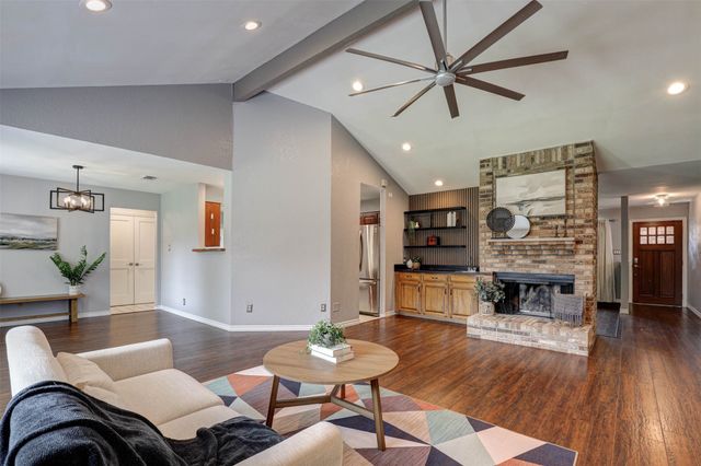 2308 Farrington Lane, Hurst, TX 76054