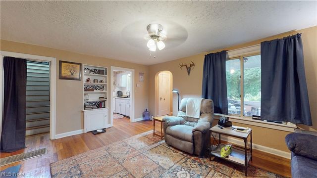 956 Braun Road, Belpre, OH 45714