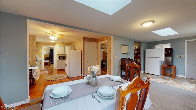 956 Braun Road, Belpre, OH 45714