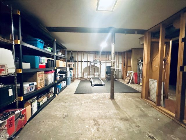 956 Braun Road, Belpre, OH 45714