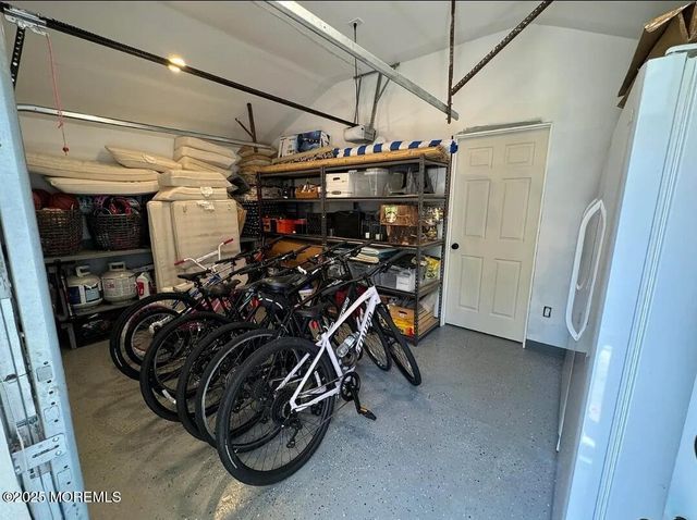 184 Ridgewood Avenue, Oakhurst, NJ 07755