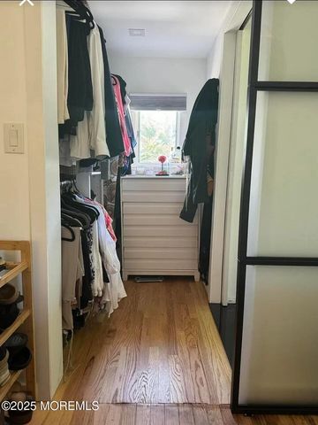 184 Ridgewood Avenue, Oakhurst, NJ 07755