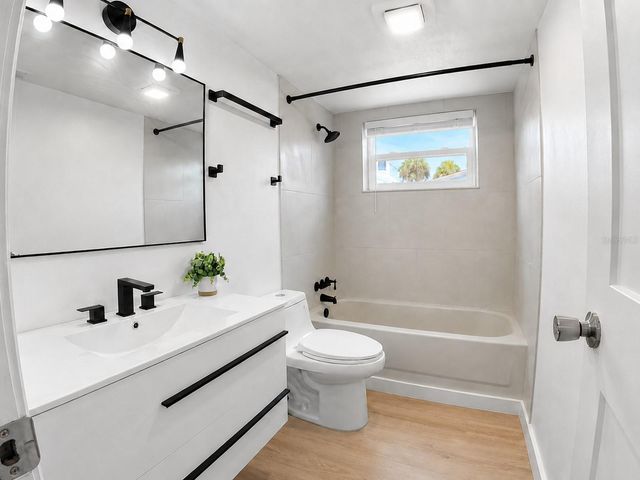 1834 NEW HAMPSHIRE AVENUE NE, St Petersburg, FL 33703