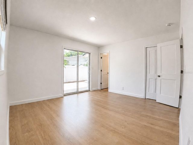 1834 NEW HAMPSHIRE AVENUE NE, St Petersburg, FL 33703