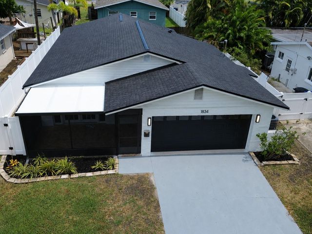 1834 NEW HAMPSHIRE AVENUE NE, St Petersburg, FL 33703