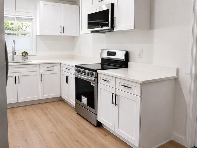 1834 NEW HAMPSHIRE AVENUE NE, St Petersburg, FL 33703