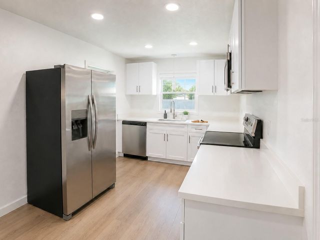 1834 NEW HAMPSHIRE AVENUE NE, St Petersburg, FL 33703