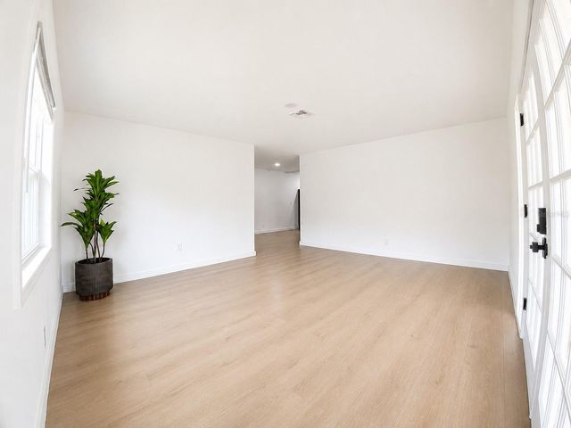 1834 NEW HAMPSHIRE AVENUE NE, St Petersburg, FL 33703