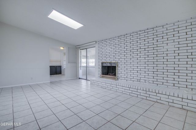 5221 EDMONTON Avenue, El Paso, TX 79924