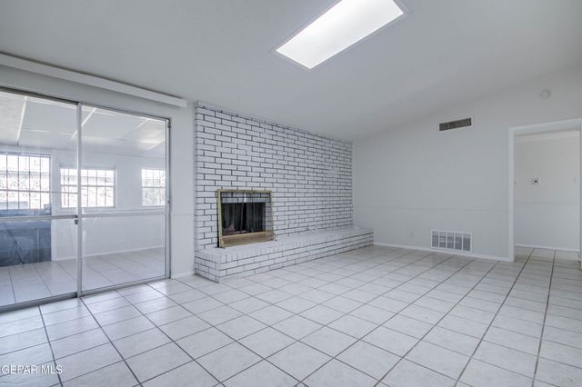 5221 EDMONTON Avenue, El Paso, TX 79924