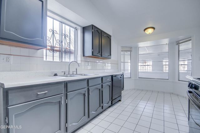 5221 EDMONTON Avenue, El Paso, TX 79924