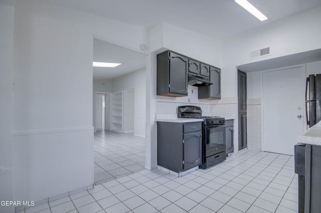 5221 EDMONTON Avenue, El Paso, TX 79924