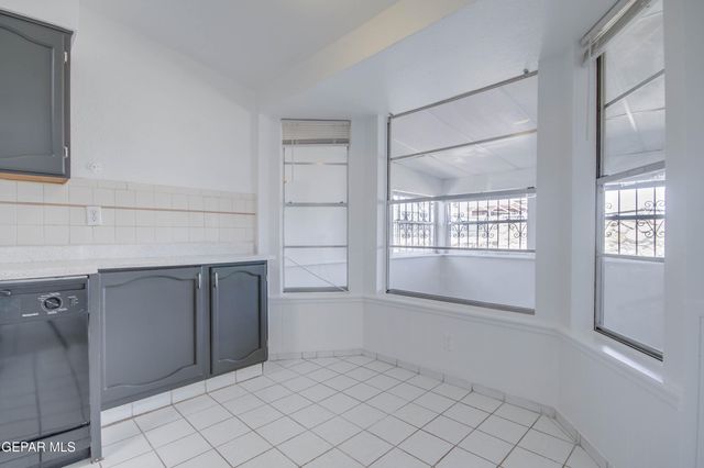 5221 EDMONTON Avenue, El Paso, TX 79924