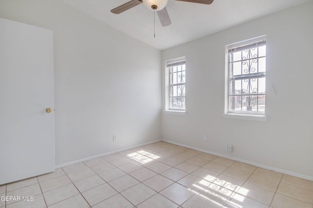 5221 EDMONTON Avenue, El Paso, TX 79924