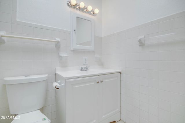 5221 EDMONTON Avenue, El Paso, TX 79924