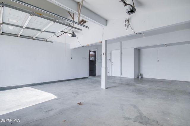 5221 EDMONTON Avenue, El Paso, TX 79924