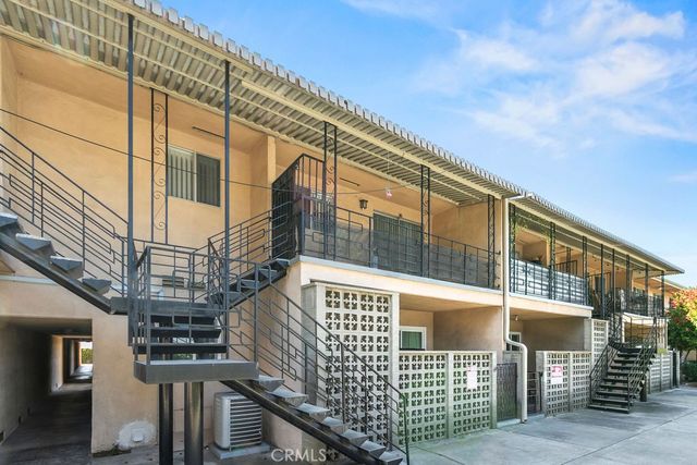 1801 Greenleaf Street 15, Santa Ana, CA 92706
