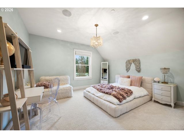 1303 Nw OSTENSON CANYON Rd, Camas, WA 98607