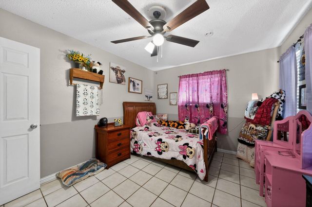 1209 Sagebrush DR, Round Rock, TX 78681