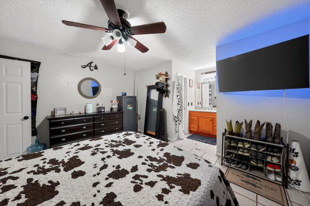 1209 Sagebrush DR, Round Rock, TX 78681