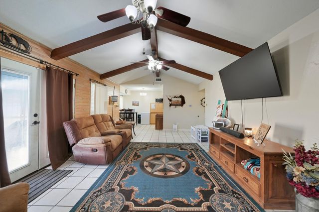 1209 Sagebrush DR, Round Rock, TX 78681