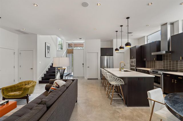 2105 Goodrich Ave 2, Austin, TX 78704
