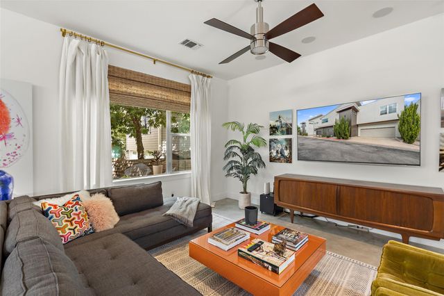 2105 Goodrich Ave 2, Austin, TX 78704