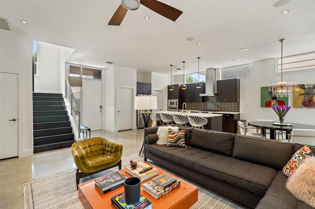 2105 Goodrich Ave 2, Austin, TX 78704