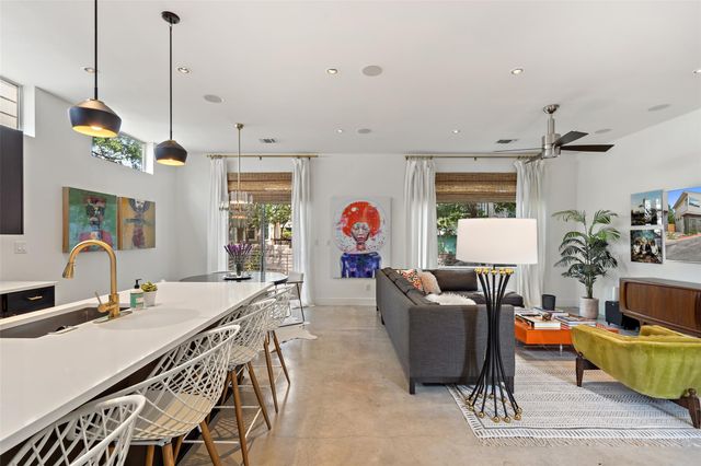 2105 Goodrich Ave 2, Austin, TX 78704