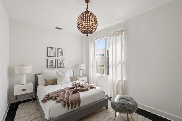2105 Goodrich Ave 2, Austin, TX 78704