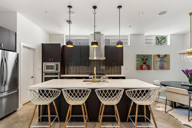 2105 Goodrich Ave 2, Austin, TX 78704