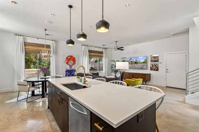 2105 Goodrich Ave 2, Austin, TX 78704