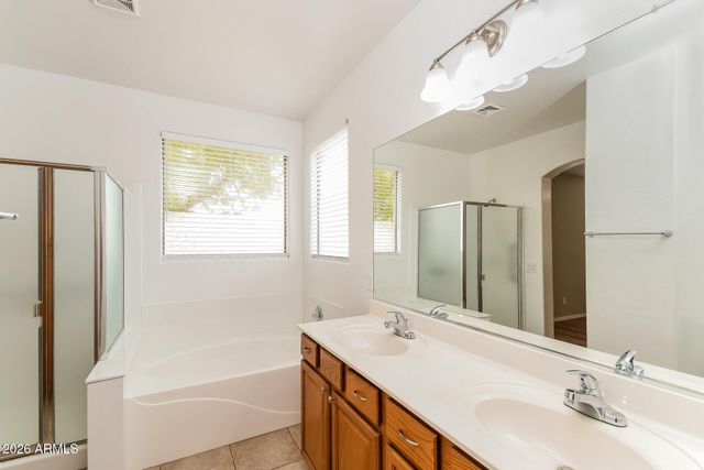 21445 E CALLE DE FLORES Court, Queen Creek, AZ 85142