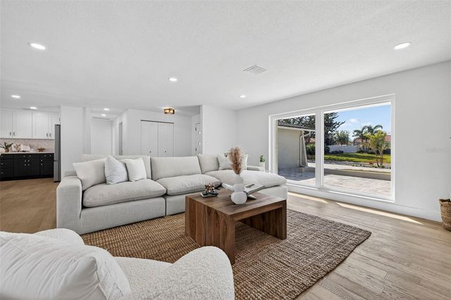 4426 43RD STREET S, St Petersburg, FL 33702