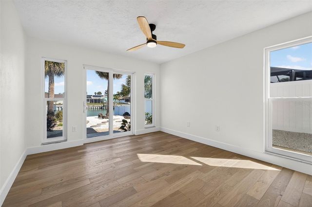 4426 43RD STREET S, St Petersburg, FL 33702