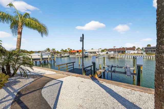 4426 43RD STREET S, St Petersburg, FL 33702